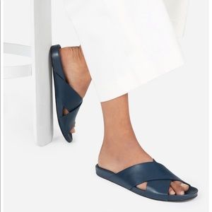 Everlane The Form Crossover size 7